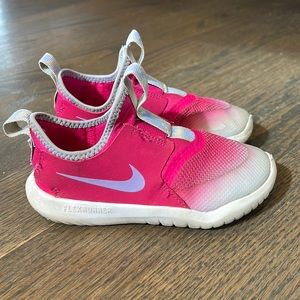 Nike FlexRunner for toddler girl, size 10C